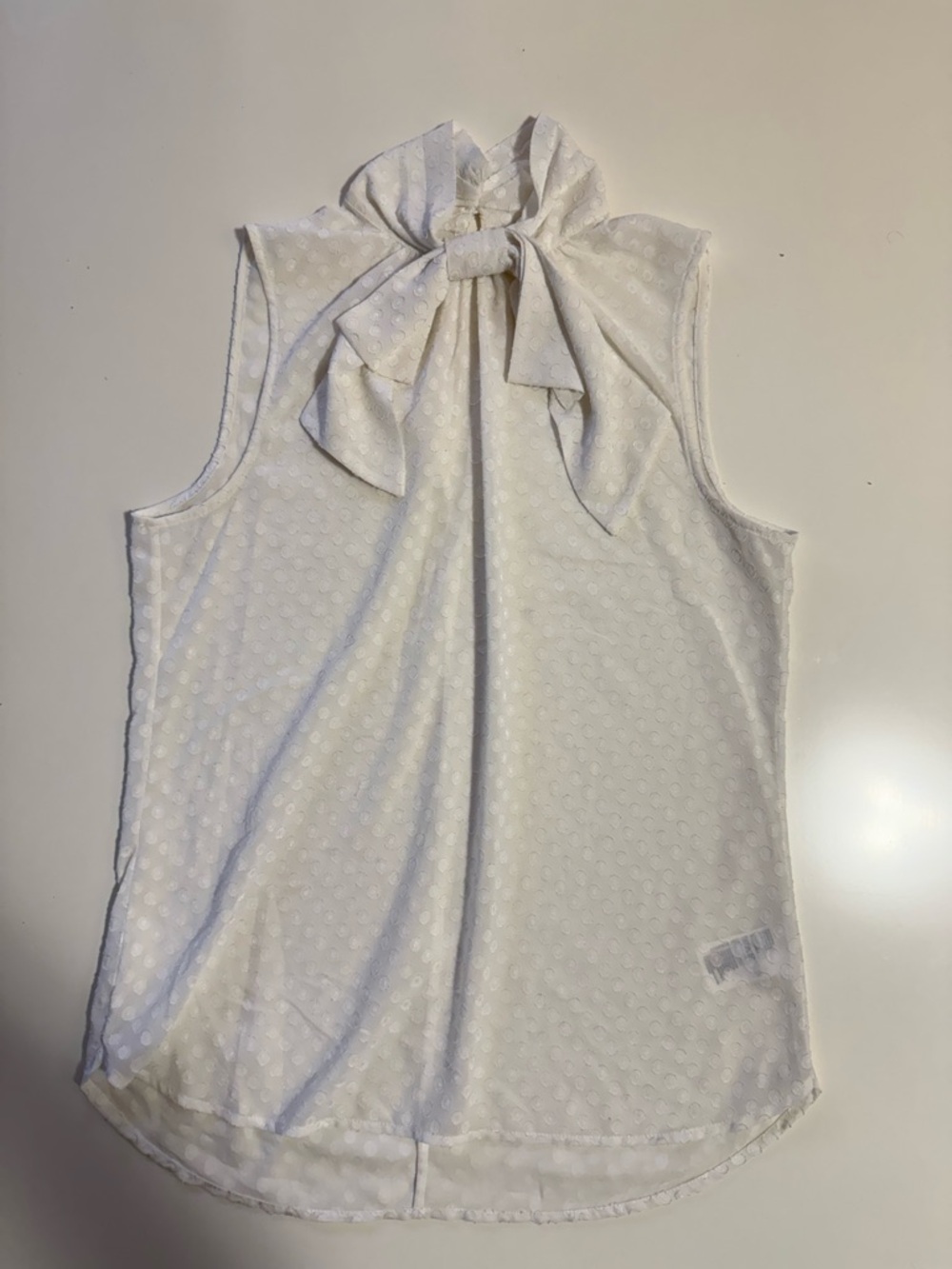 H&M White Sleeveless Bow-Neck Camisole - Picture 2 of 9